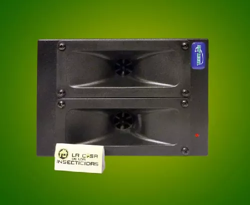 Techline AR3001 Ahuyentador ultrasonico potenciado de roedores y murcielagos